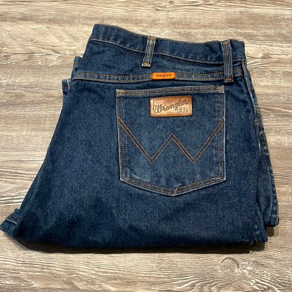 Wranglers Men’s Fire retardant 40x32 jeans - Picture 1 of 8